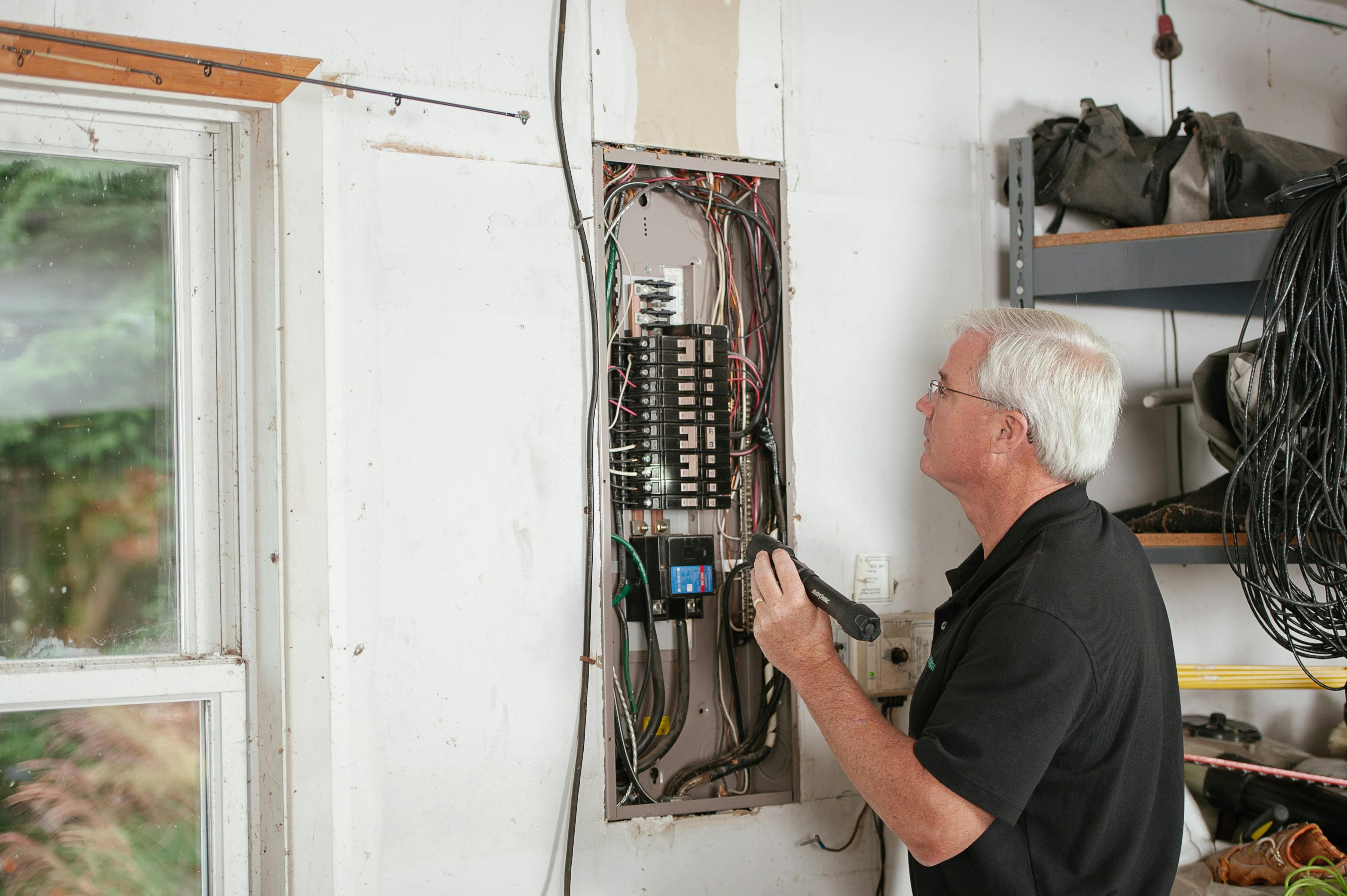 Electrical work by Voltline